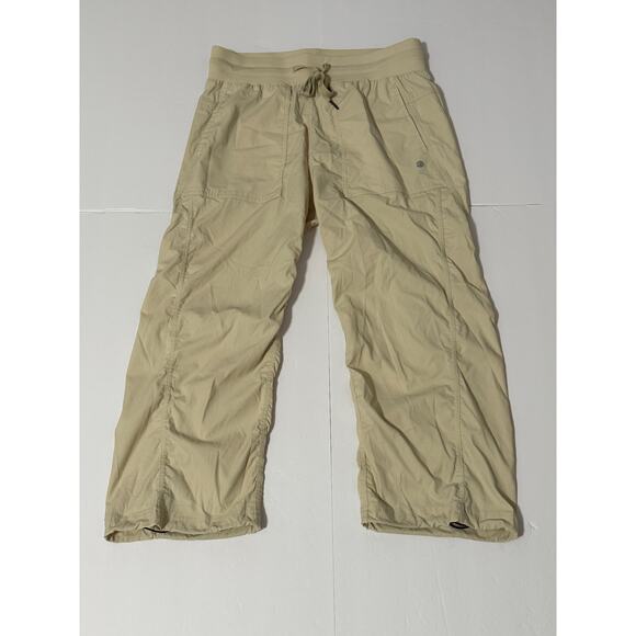 NWT Willit Activewear Cream Capri Pants, Size S - Picture 1 of 4